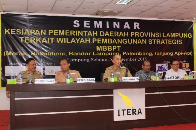 Suasana Seminar Kesiapan Pemprov Lampung terkait Wilayah Pengembangan Strategis MBBPT, Selasa (8/9) di Kampus ITERA. 