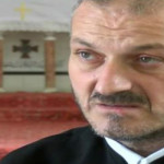 Kisah Pastor Katolik ‘lolos’ dari Penjara ISIS
