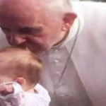 Bocah 1 Tahun Penderita Tumor Otak Pulih Setelah Dikecup Paus Fransiskus