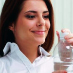 Berapa Banyak Kita Harus Minum Air per Hari?