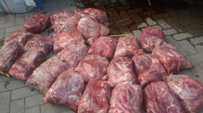 daging-babi-ilegal_20160414_092636