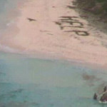 Menulis “Tolong” di Pantai, Tiga Pria yang Terdampar Diselamatkan