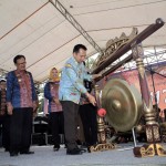 Gubernur Lampung M Ridho Ficardo Buka Festival Teluk Stabas IV Pesisir Barat