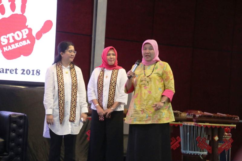 Jajajran OASE saat di Gedung Mahligai Agung Convention Hall Pascasarjana Universitas Bandar Lampung (UBL), Jumat 2 Maret 2018.