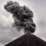 Gunung Anak Krakatau Dinaikkan Status Siaga, Radius Berbahaya Diperluas Menjadi 5 Km