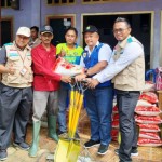 PLN Lampung Berikan Bantuan Pada Korban Terdampak Banjir di Tanggamus